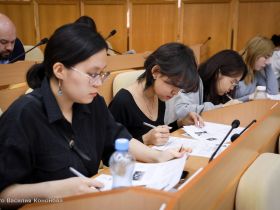 Парламент Якутии принял участие в «Диктанте Победы»