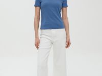 Футболка приталенного силуэта