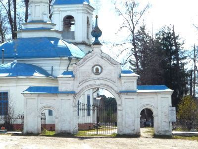 Ворота ограды церкви Петра и Павла