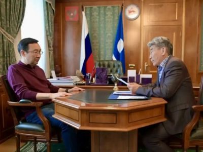 Айсен Николаев встретился с ветераном спорта Михаилом Друзьяновым
