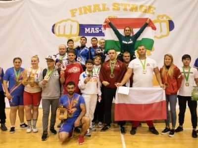 Золото второго дня разлетелось в разные страны. Россия, Армения, Кыргызстан, Венгрия, США ждут своих триумфаторов.