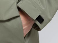 Утепленная куртка с капюшоном