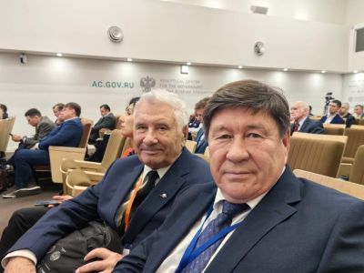 Руководитель ЛОРПа Сергей Ларионов принимает участие во всероссийском речном форуме