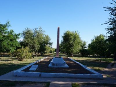 Братская могила участников гражданской войны и могила Стрыгина И.М.