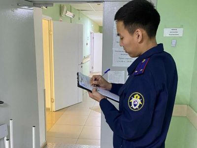 Врач из Якутии пойдет под суд за фиктивный больничный для знакомой