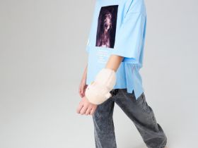 Игрушка-браслет меховой на руку - Капибара