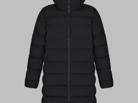 Утепленное пальто с капюшоном