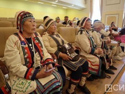 Практики этнокультурного образования коренных народов обсудили в Якутске