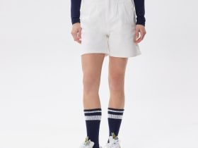 Женские шорты Lacoste свободного кроя