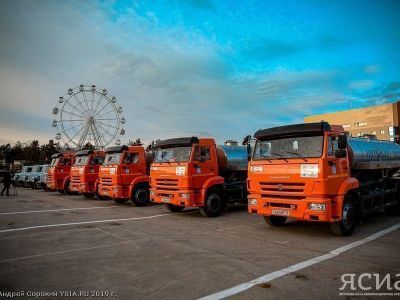 Чистая вода для каждого. Девять единиц водовозной техники передали вилюйской группе улусов
