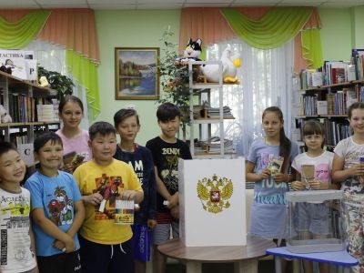 Мирнинским детям рассказали об избирательном праве 