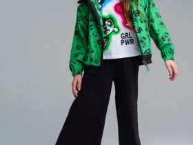 Куртка текстильная с полиуретановым покрытием для девочек (ветровка)