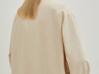 Ветровка свободного силуэта