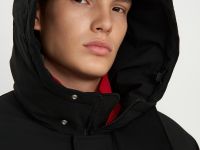 Пуховое пальто свободного силуэта с капюшоном