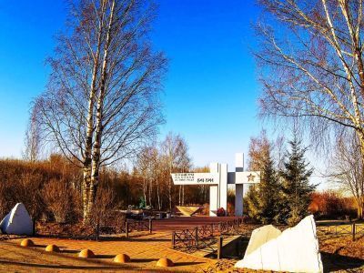 Памятник "Ижорский таран"