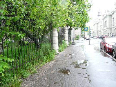 Металлическая ограда
