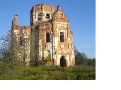 Успенская церковь, колокольня и стены бывшего Каменско-Хуторского монастыря