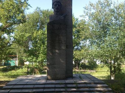 Памятник В.И.Чапаеву