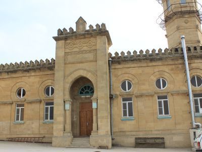 Джума-мечеть с минаретом