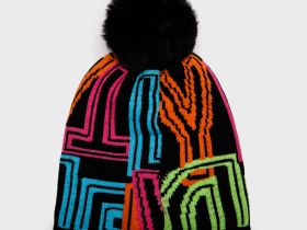 Шапка трикотажная для девочек