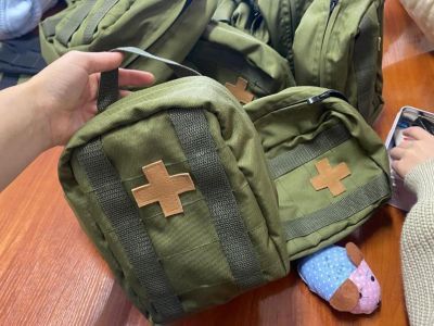 Студенты СВФУ изготовили аптечки мобилизованным якутянам