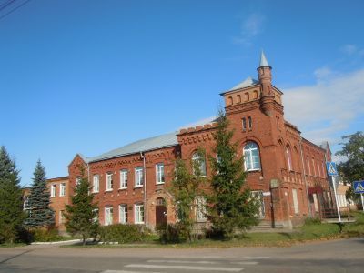 Здание бывшего технического училища