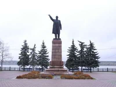 Памятник В.И. Ленину