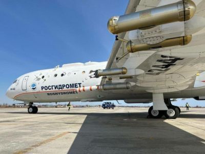 Самолет-зондировщик Росгидромета завершил работы по снижению пожароопасности в Якутии