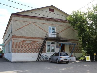 Усть-Таркская центральная библиотека