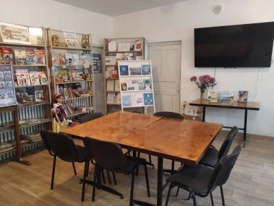 Тенистовская библиотека № 37