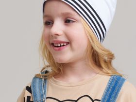 Шапка трикотажная для девочек