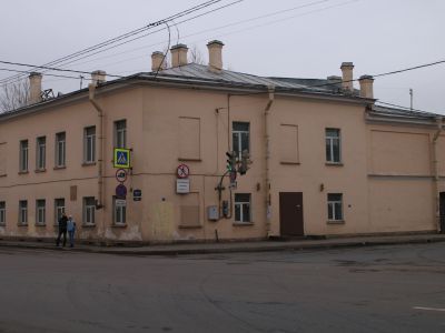 Дом, где в 1814-1815 гг. и 1817-1822 гг. жил декабрист Лунин М.С.