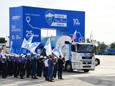 Из Владивостока стартовал всероссийский автопробег «Газ в моторы-2022»