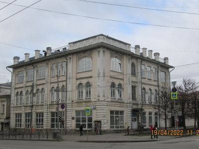 Здание "лечебницы врачей-специалистов"