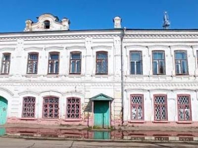 Каменный двухэтажный дом