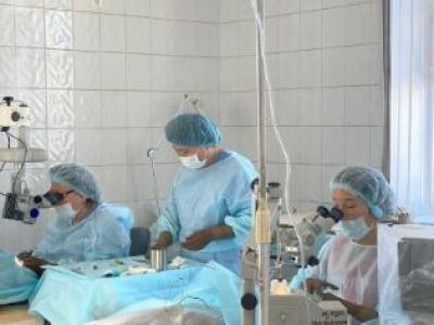 Офтальмологи из Якутска сделали 70 операций