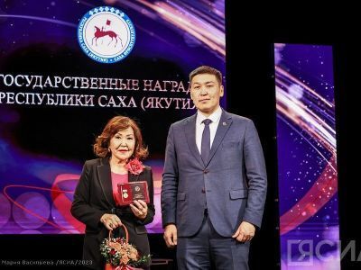 Педагогу Чурапчинской гимназии Ирине Соловьёвой присвоили звание «Заслуженный учитель Якутии»