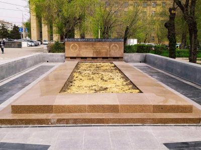 Братская могила, в которой похоронены воины 13-й Гвардейской стрелковой дивизии, погибшие при обороне Сталинграда