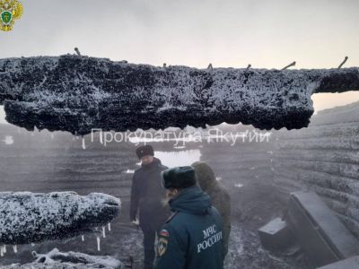 Предварительно один человек погиб во время пожара в Промкомбинате Амгинского района Якутии