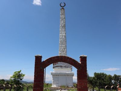 Памятник-обелиск партизанам и бойцам, погибшим в боях за Советскую власть в 1920, 1941 - 1945 гг.