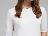 Легкий джемпер прямого кроя с коротким рукавом