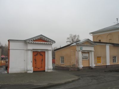 Въездные ворота завода