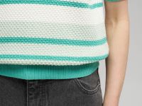 Легкий джемпер с принтом в полоску