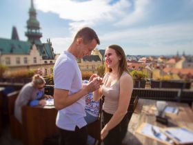 Мас-рестлинг соединяет сердца