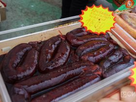 Мясо, рыба, овощи, ягоды и хлеб: в Якутске открылась ярмарка местных производителей «Продовольствие-2026»