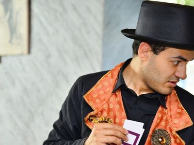 Билеты на В тени иллюзий (Театральная долина) / Театр | Афиша | ИнфоТаймс