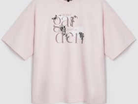 Свободная футболка с принтом