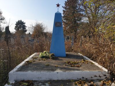 Памятник воинам, погибшим в годы гражданской и Великой Отечественной войн