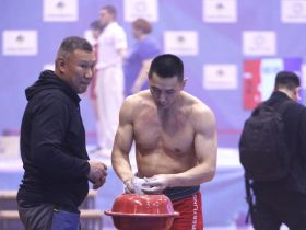 Реванши и сенсации. Мас-рестлеры Якутии завоевали еще шесть золотых медалей чемпионата России