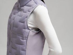 Стеганый пуховый жилет